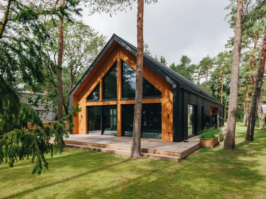 Soome Maja puitmaja, elementmaja eriprojekt Ööbik. Hubane disainmaja.